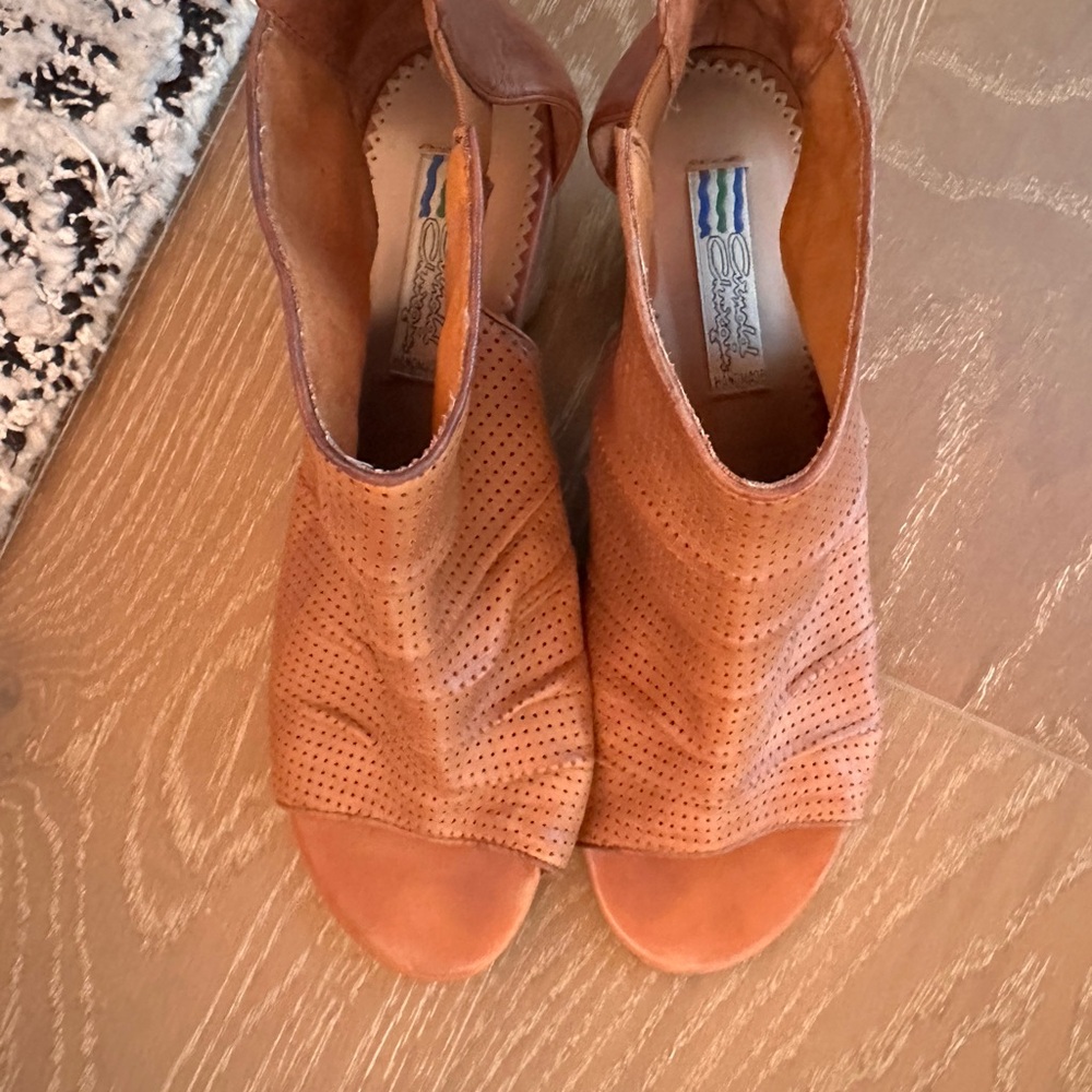 Elegant Tan Perforated Heels